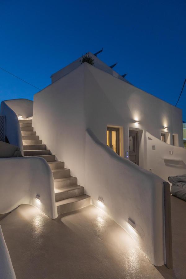 Eternity Suites Santorini Фира Екстериор снимка
