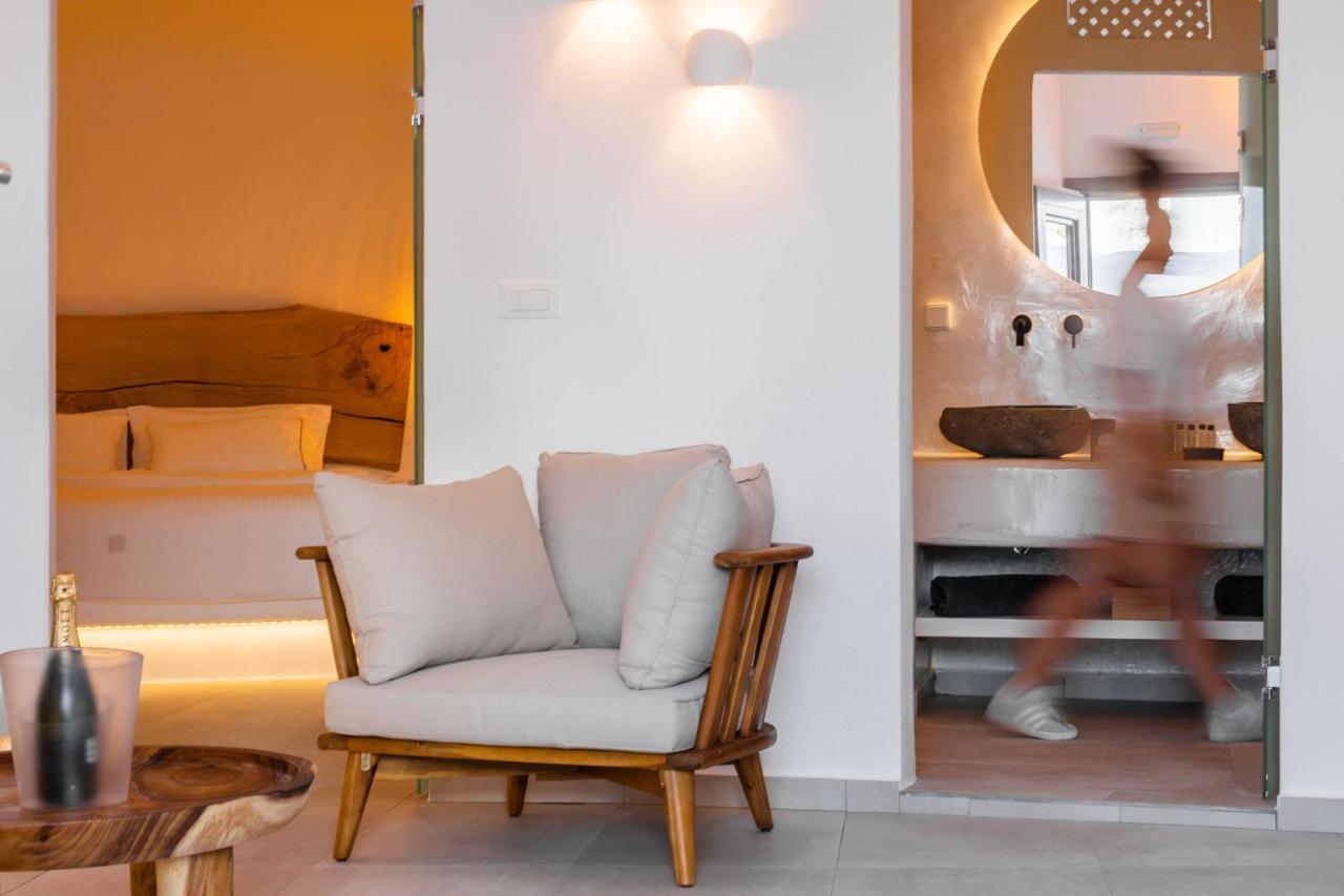 Eternity Suites Santorini Фира Екстериор снимка