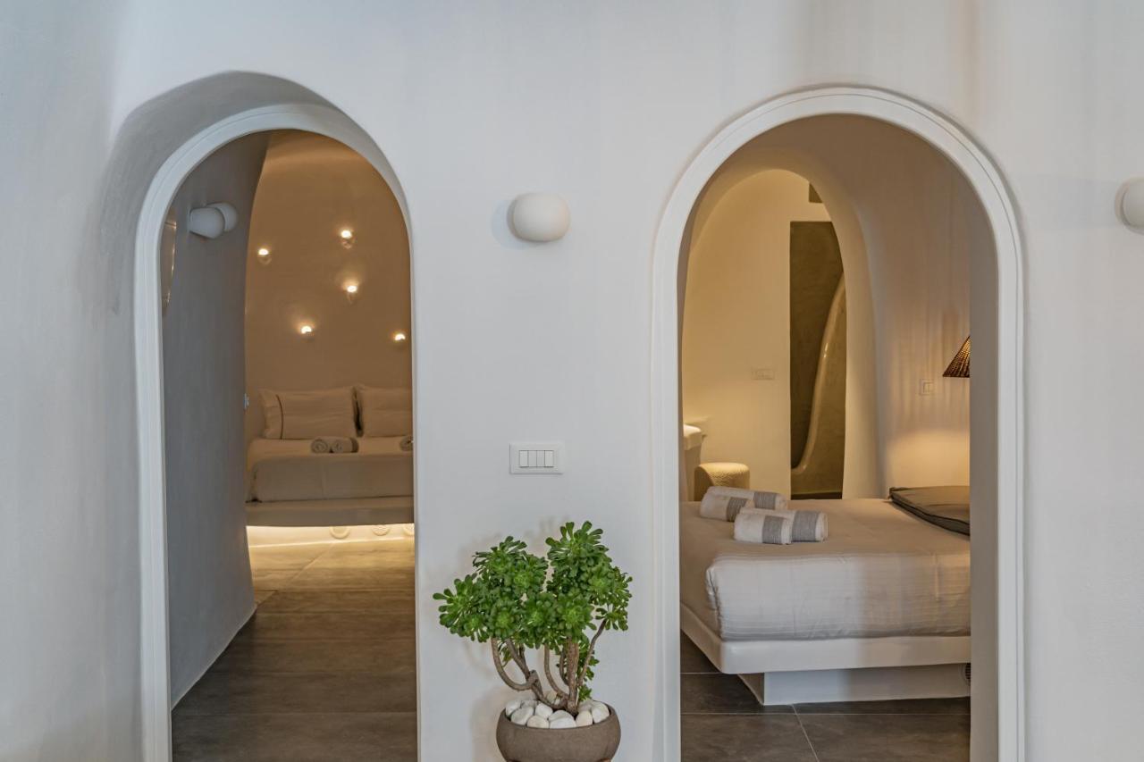 Eternity Suites Santorini Фира Екстериор снимка